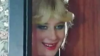 Un Mec baise une Belle Brune russe dans sexe film gratuit un trou du cul serré
