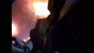 Baisée du cœur en suçant la vidéo amateur sexy gratuit bite et en écartant les jambes