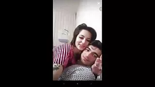 Un homme baise une magnifique milf avec une grosse bite et éjacule en elle video amateur sexy gratuit