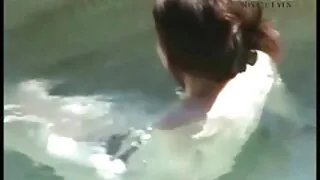 La bite dans la chatte de Nastina passe mieux quand la fille est huilée video film sex gratuit