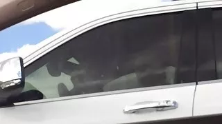 Une jeune et sexy videos sexe gratuit fille ragazza aux gros seins s'est assise sur la bite de son petit ami