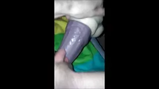 Belle et maigre fille rousse donne une pipe films sex gratuit à son partenaire