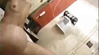 Une vidéos sexe gratuit rousse suce la bite de son frère et le baise