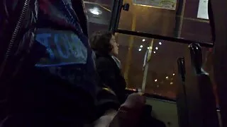 Nicholas a baisé Sheri V tout en la sexe videos gratuites francaises mettant sur le côté sur le canapé