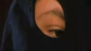 Le mec a aidé films sex gratuit sa mère à faire le tour de la maison et l'a baisée dans la chatte