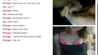 Blonde russe après une pipe baisée aflam sexe gratuit dans le cul par deux
