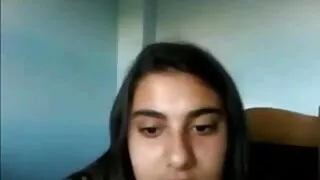 Guy a dans un joli vagin une jeune fille et jouit sexe xxx tukif