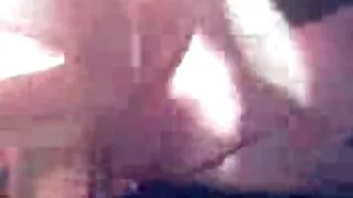 Lesbienne blonde et brune séduite et baisée par un film complet sexe gratuit inconnu