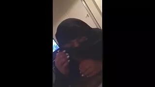 Fille à la maison a sex xxx gratuite des relations sexuelles dans le cul avec son partenaire