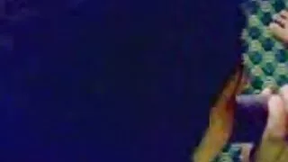 Un mec élégamment habillé lèche la chatte d'une brune russe vidéos de sexe gratuit avant plus de sexe hardcore