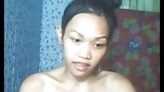 Jolie les vidéos de sexe gratuit jeune fille tire un complot érotique sur cam